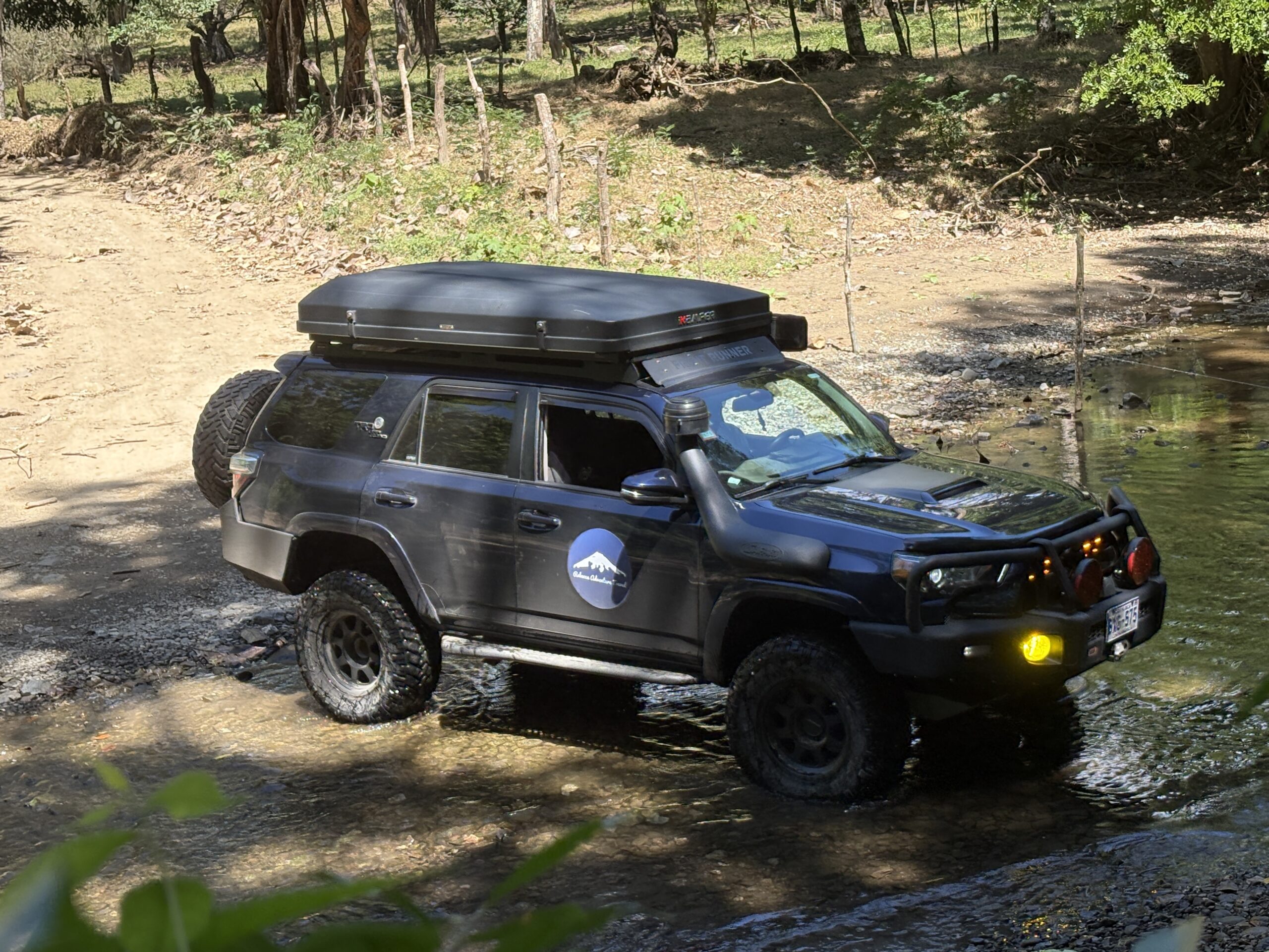 Rebecca 4x4 jeep - Reizen in Costa Rica met kinderen en impact