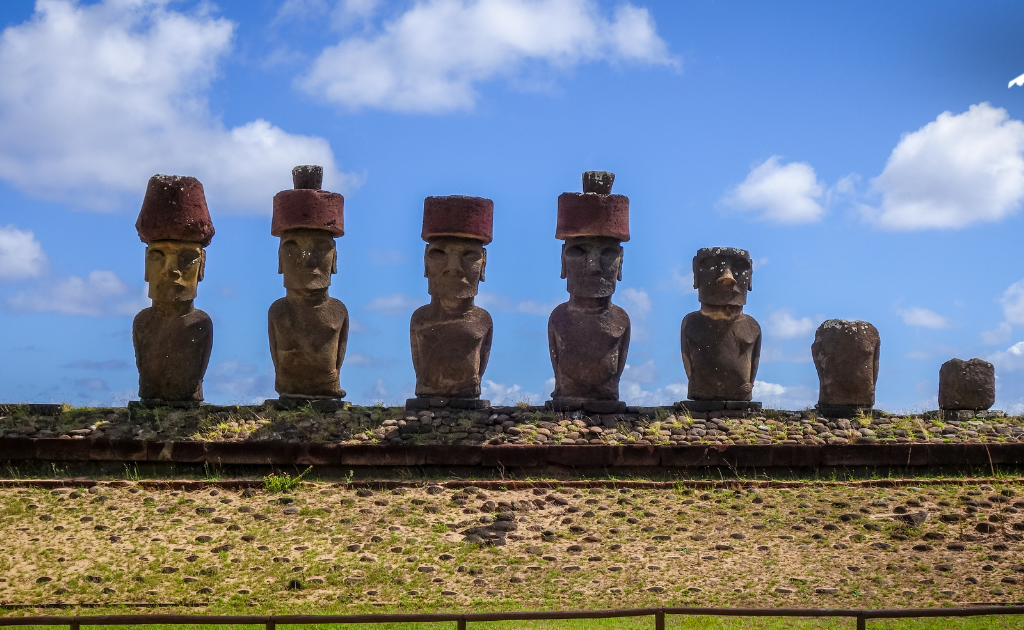 Moai-beelden op Paaseiland – Reizen met kinderen in Chili - Luxe Familiereis Chili